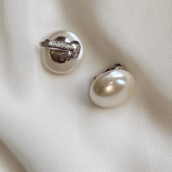 VTG Sarah Cov Ivory Pearl Button Earrings - Picture 7 of 7